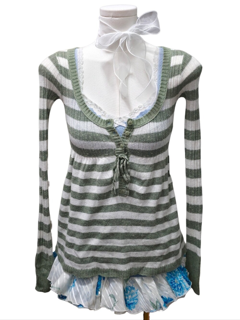 Abercrombie vintage long sleeve knit button up tie babydoll top